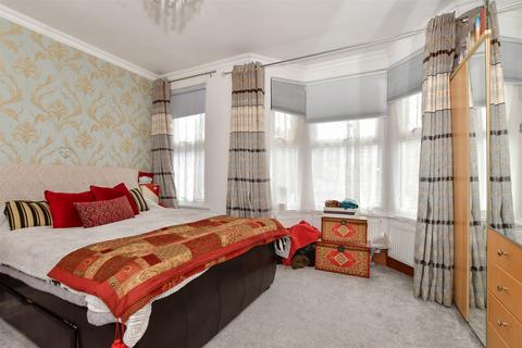 Waterloo Road, Leyton 5 bed terraced house for sale
