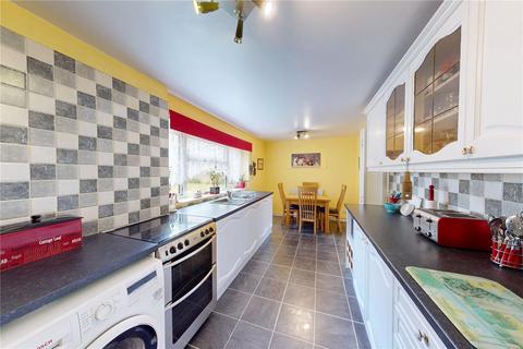 Lyndhurst Road, Corringham, Essex, SS17 2 bed apartment for sale