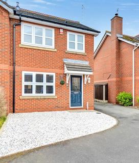Leafe Close, Chilwell, Nottingham 3 bed semi