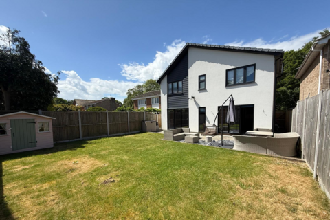 Park Avenue, Broadstairs CT10 4 bed detached house for sale