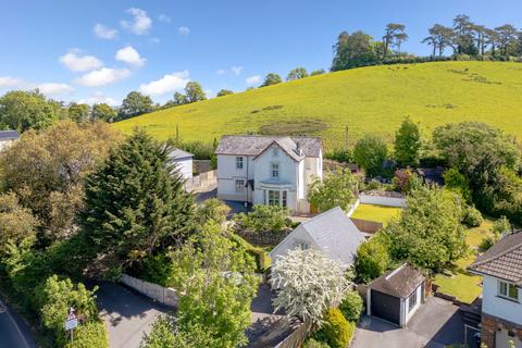 Totnes Road, Newton Abbot 6 bed detached villa for sale