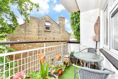 New Wanstead, Wanstead 3 bed flat for sale
