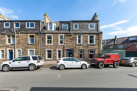 4/6 Mansfield Crescent, Hawick TD9 8AQ 2 bed flat for sale
