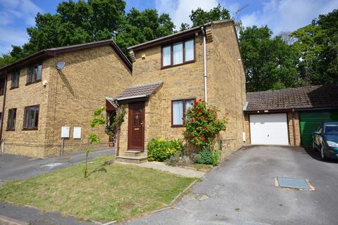Bullfinch Close, Creekmoor, Poole BH17 2 bed detached house for sale