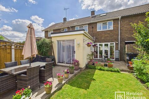 Great Spenders, Basildon 3 bed terraced house for sale