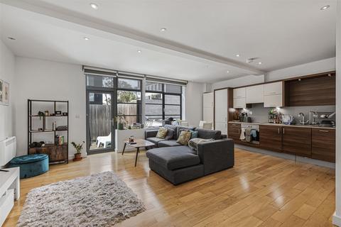 Islington High Street, London N1 2 bed apartment for sale