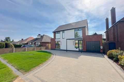 Longford Road, Cannock WS11 4 bed detached house for sale