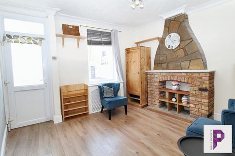 Constitution Road, Chatham, Kent, ME5 2 bed terraced house for sale