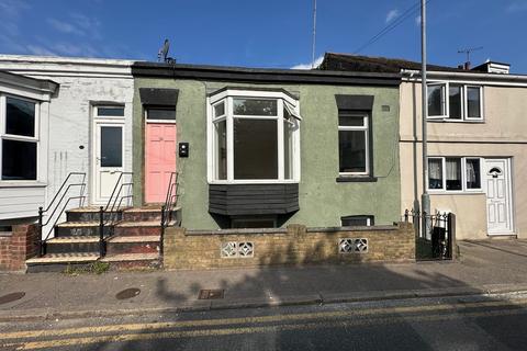 Eaton Road, Margate 2 bed terraced house for sale