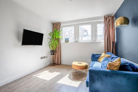 Fulham Road, London, SW10 1 bed flat for sale