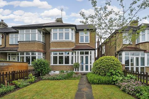 Ravenswood Crescent, West Wickham, BR4 4 bed end of terrace house for sale