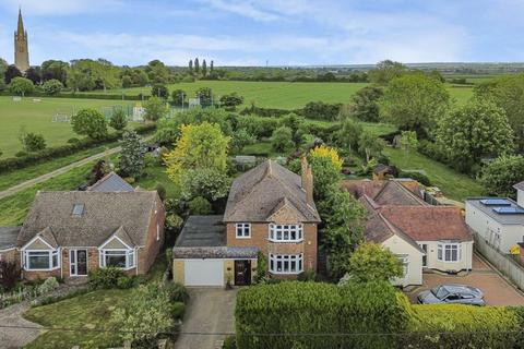 Castlethorpe Road, Hanslope 4 bed detached house for sale