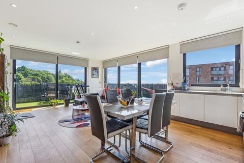 Northolt Road, Harrow HA2 3 bed penthouse for sale