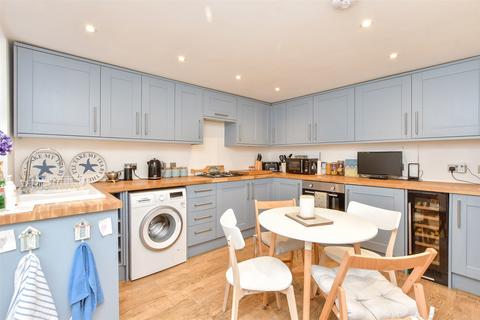 Abbots Hill, Ramsgate CT11 3 bed terraced house for sale