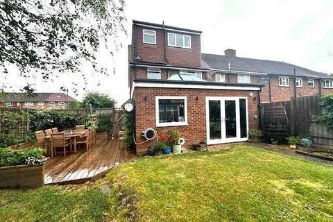 Carlton Avenue, Feltham 4 bed end of terrace house for sale