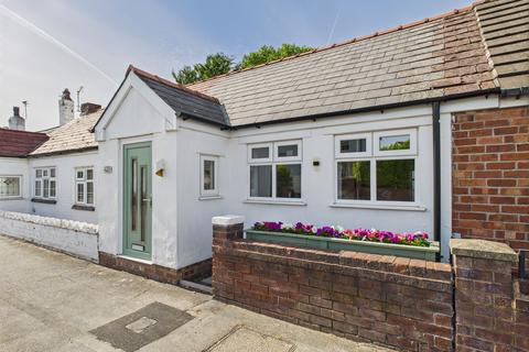 Shellfield Road, Southport PR9 2 bed cottage for sale