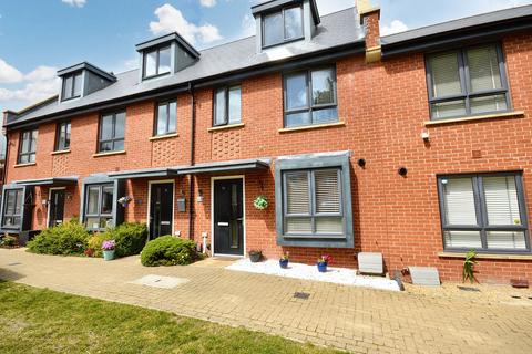 Dura Way, Folkestone CT20 3 bed terraced house for sale
