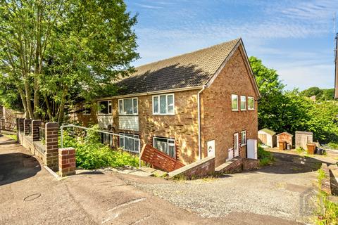 Chatham ME5 2 bed flat for sale