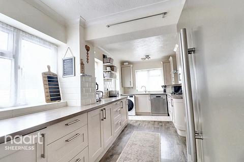 Falcon Gardens, Minster on sea 5 bed semi