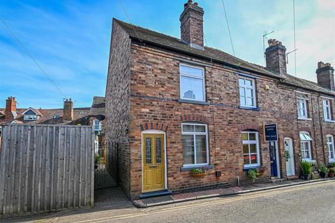 8 Cliff Road, Bridgnorth 2 bed end of terrace house for sale