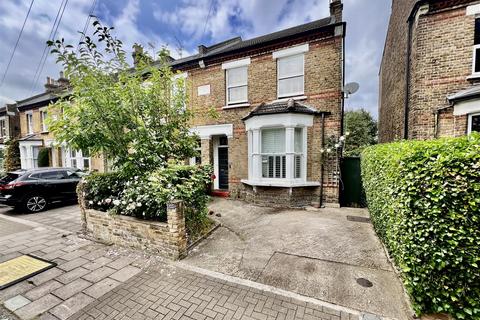 St. Stephens Road, Hounslow TW3 3 bed semi