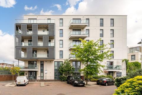 Dairy Close, London SW6 2 bed flat for sale