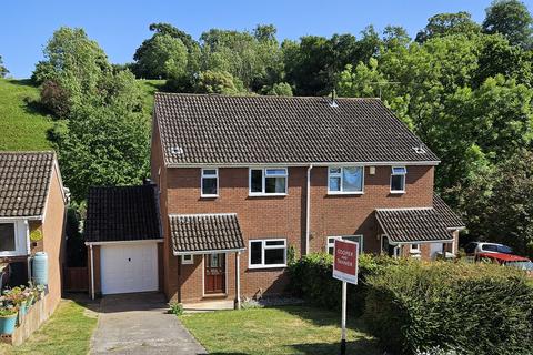 Bushy Coombe Gardens, Glastonbury, BA6 3 bed semi