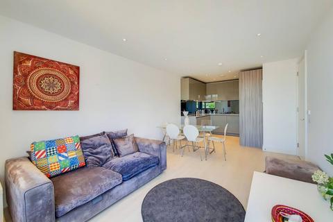 High Street, Hornsey, London, N8 2 bed flat for sale