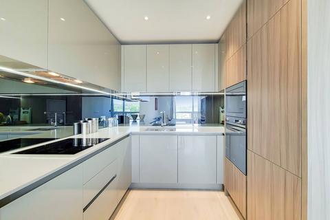 High Street, Hornsey, London, N8 2 bed flat for sale