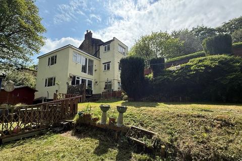 Ovenden Road, Halifax HX3 3 bed detached house for sale