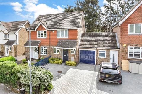Richmond Drive, Gravesend DA12 2 bed semi