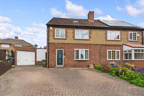 Calderwood Crescent, Gateshead NE9 3 bed semi