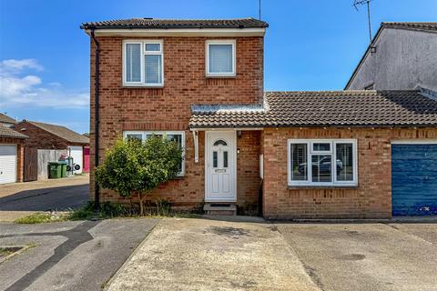 Windward Close, Littlehampton BN17 3 bed link detached house for sale