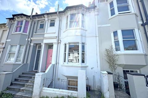 Richmond Road, Brighton BN2 2 bed maisonette for sale