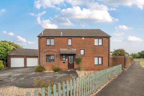 Farriers Reach, Cheltenham GL52 4 bed detached house for sale