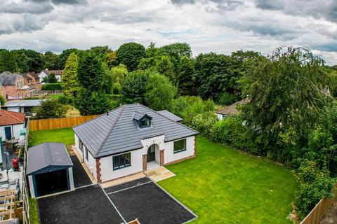 Barnsley Road, Wakefield WF4 3 bed detached bungalow for sale