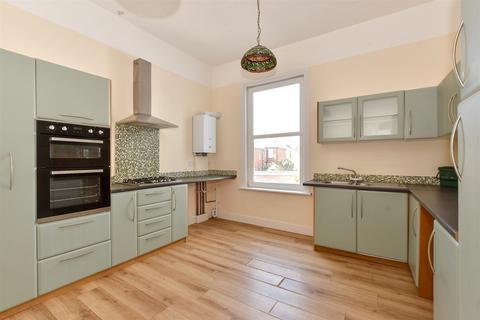 115 High Street, Sandown PO36 3 bed apartment for sale