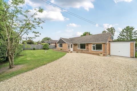 Stanton Harcourt Road, South Leigh... 3 bed bungalow for sale