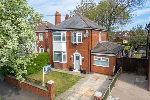 Leigh Avenue, Widnes, WA8 7JG 3 bed detached house for sale