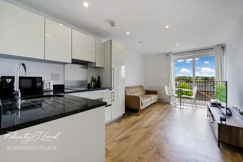 39 Meadowside, London 1 bed apartment for sale