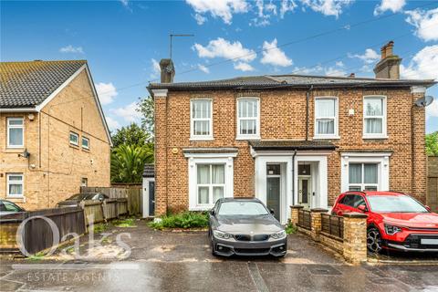 Dagnall Park, South Norwood 2 bed apartment for sale