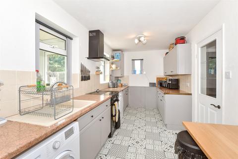 Adelaide Road, Dover CT15 3 bed semi