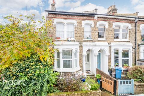 Hinckley Road, London 2 bed apartment for sale