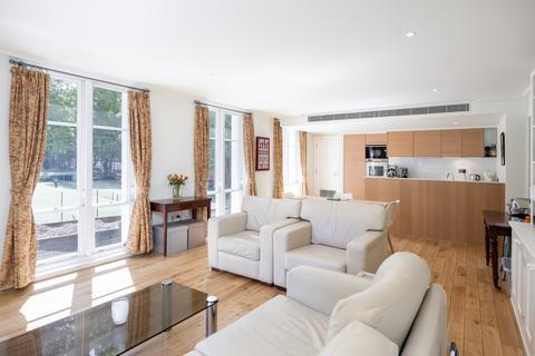 68 Vincent Square, London, SW1P 3 bed apartment for sale