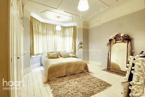Boileau Road, London 2 bed maisonette for sale