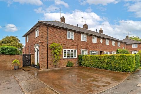 Golden Dell, Welwyn Garden City 3 bed house for sale