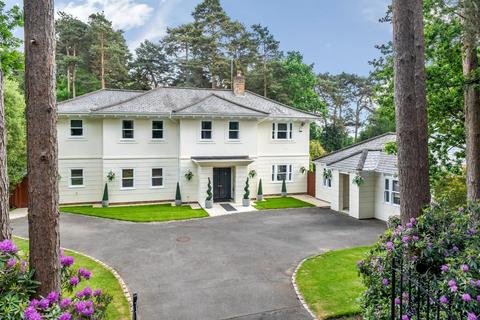 Crawley Drive, Camberley GU15 6 bed detached house for sale