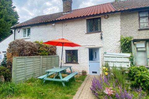 16, The Knapp, Haslingfield... 2 bed cottage for sale