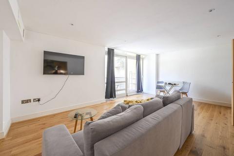 Cassilis Road, Canary Wharf, London, E14 2 bed flat for sale