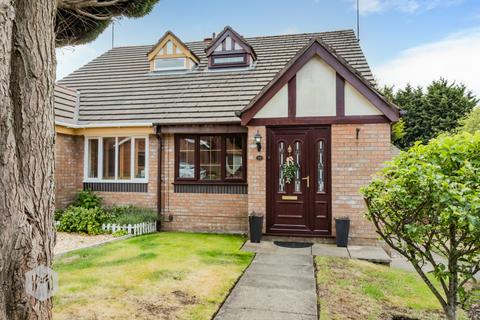 Quarry Pond Road, Worsley... 2 bed semi